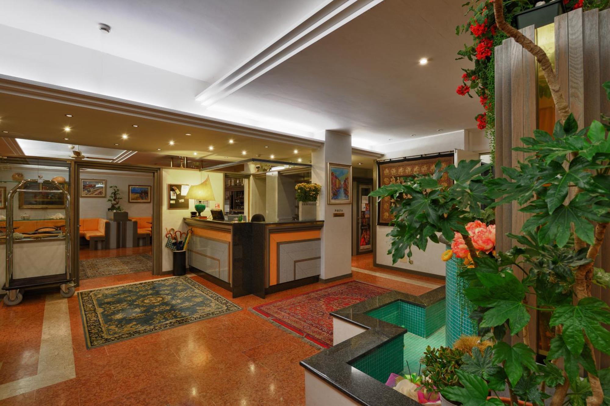 Hotel Niagara Lignano Sabbiadoro Extérieur photo