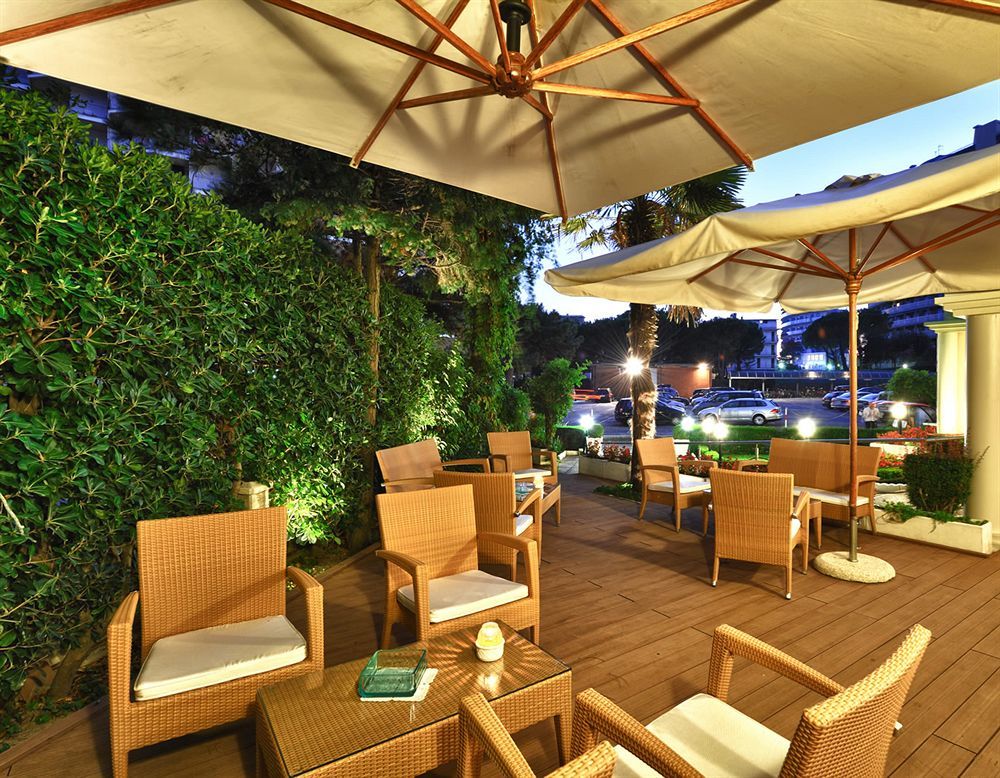 Hotel Niagara Lignano Sabbiadoro Extérieur photo